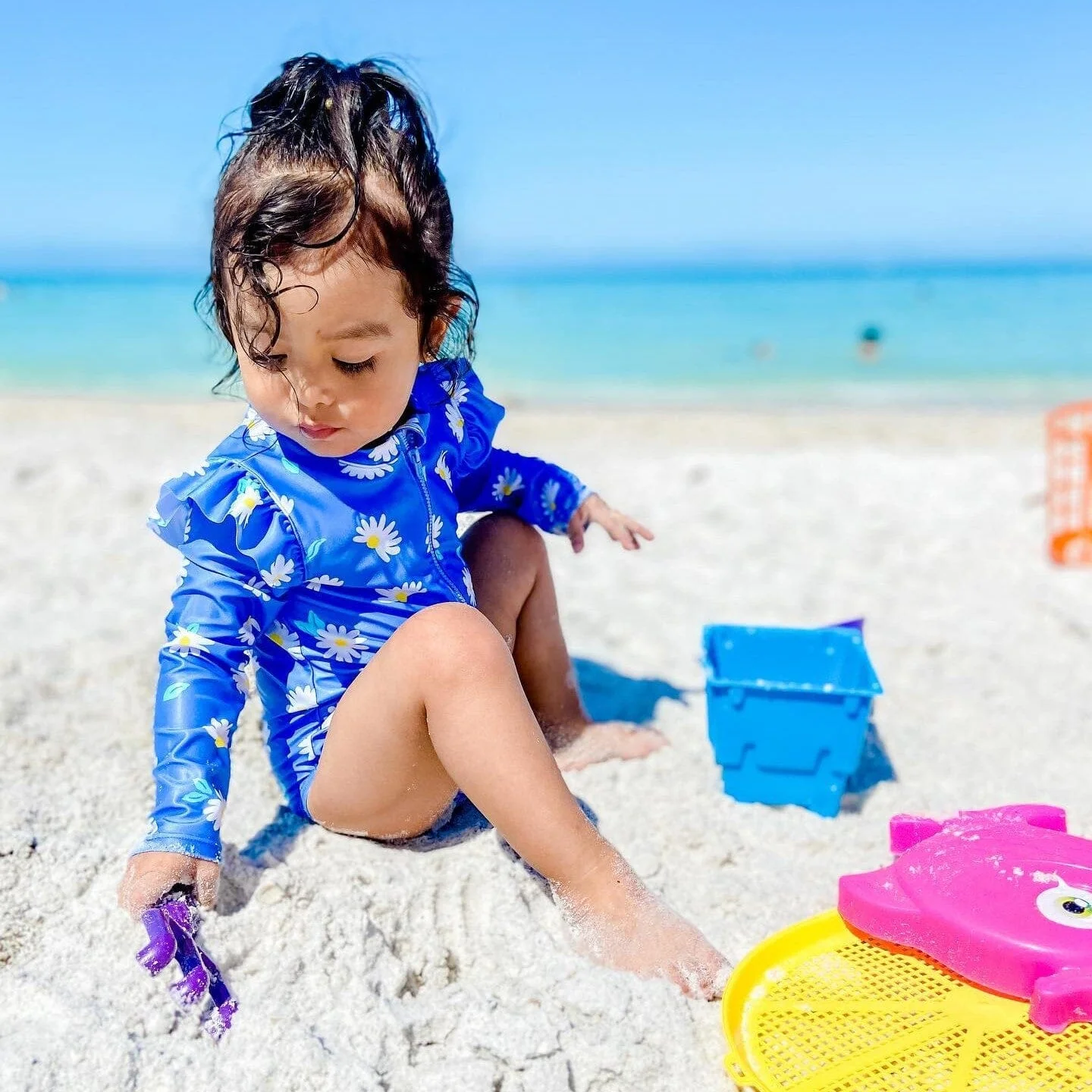 Baby & Toddler Girls UPF 50+ Darling Daisy Rash Guard - Image 2