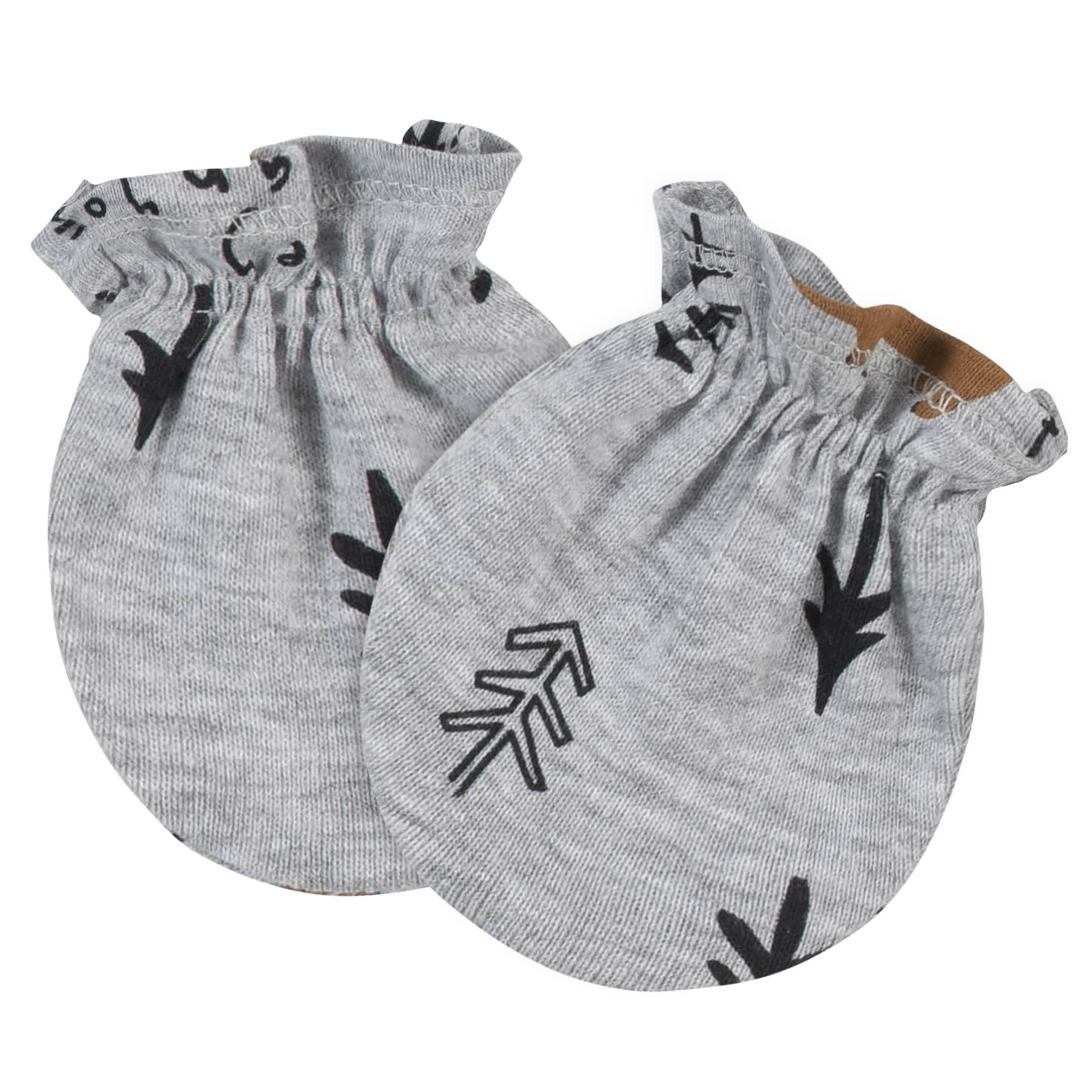 18-Piece Baby Boys Bear Onesies® Bodysuit, Mitten, Cap, & Sock Set - Image 6