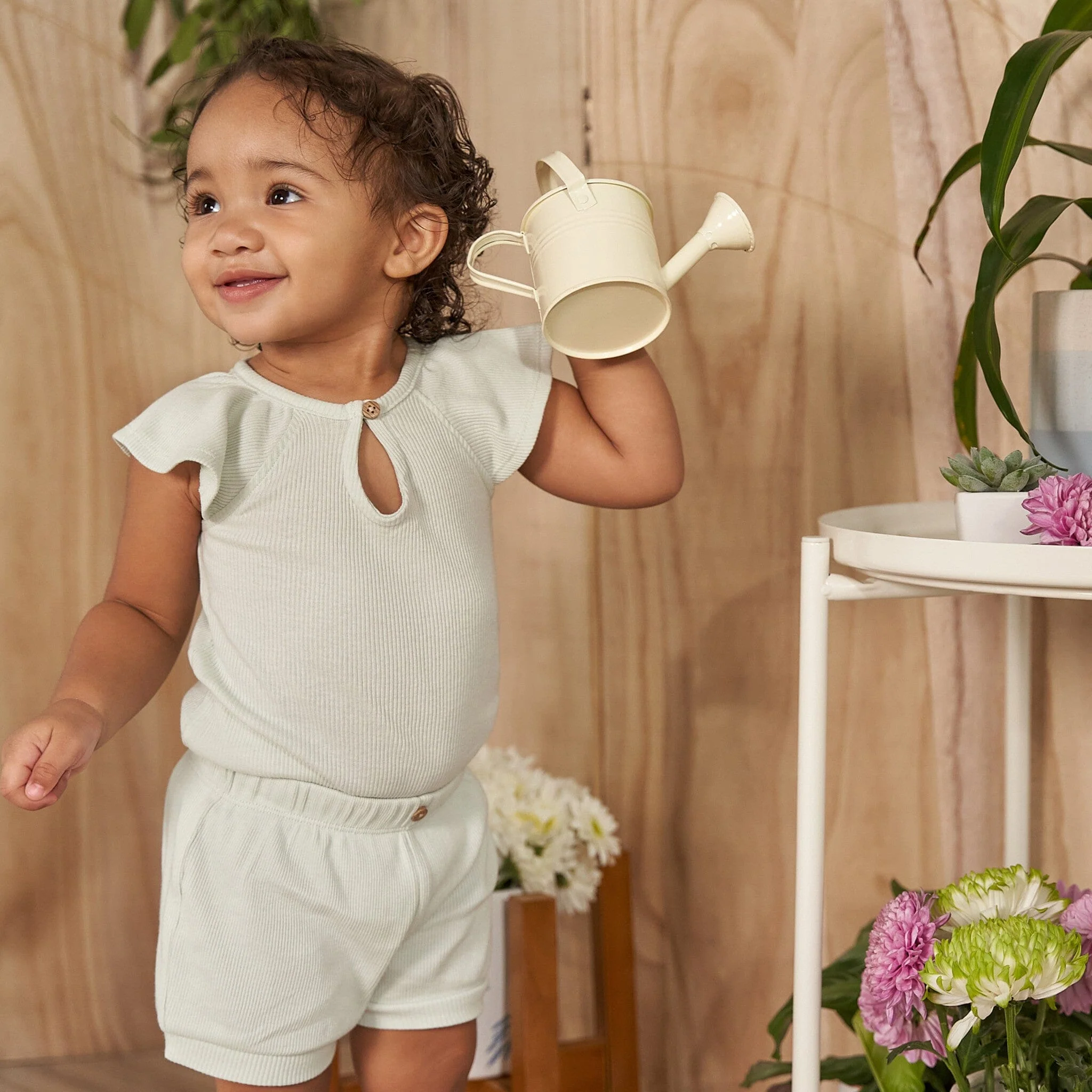2-Piece Baby Girls Light Oatmeal Heather Bodysuit and Shorts Set - Image 4