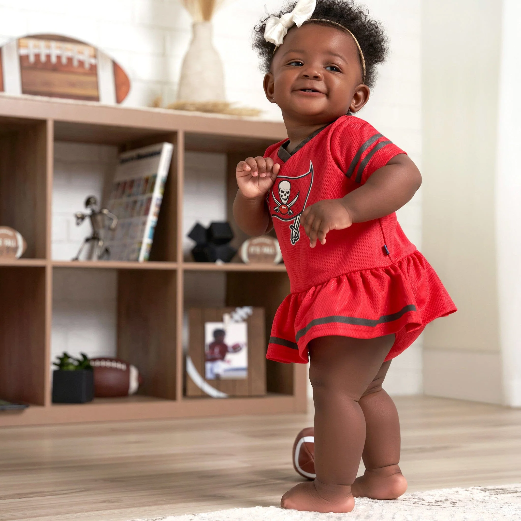 2-Piece Baby Girls Tampa Bay Buccaneers Dress & Diaper Cover Set - Image 4