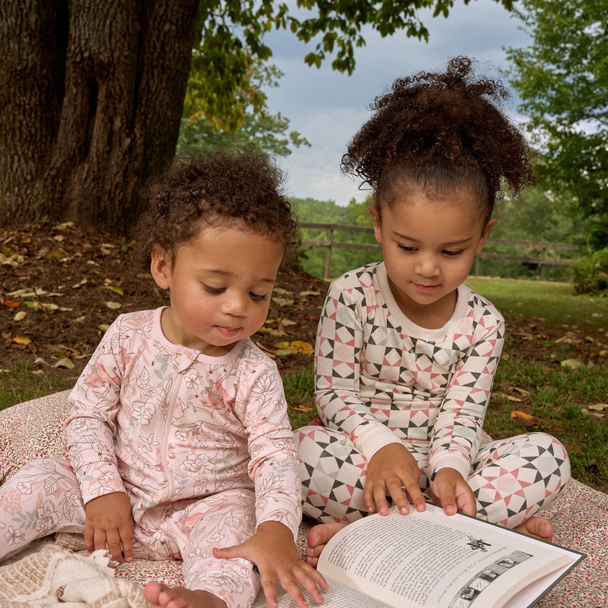 2-Piece Girls Mosaic Snug Fit Pajama Set - Image 2