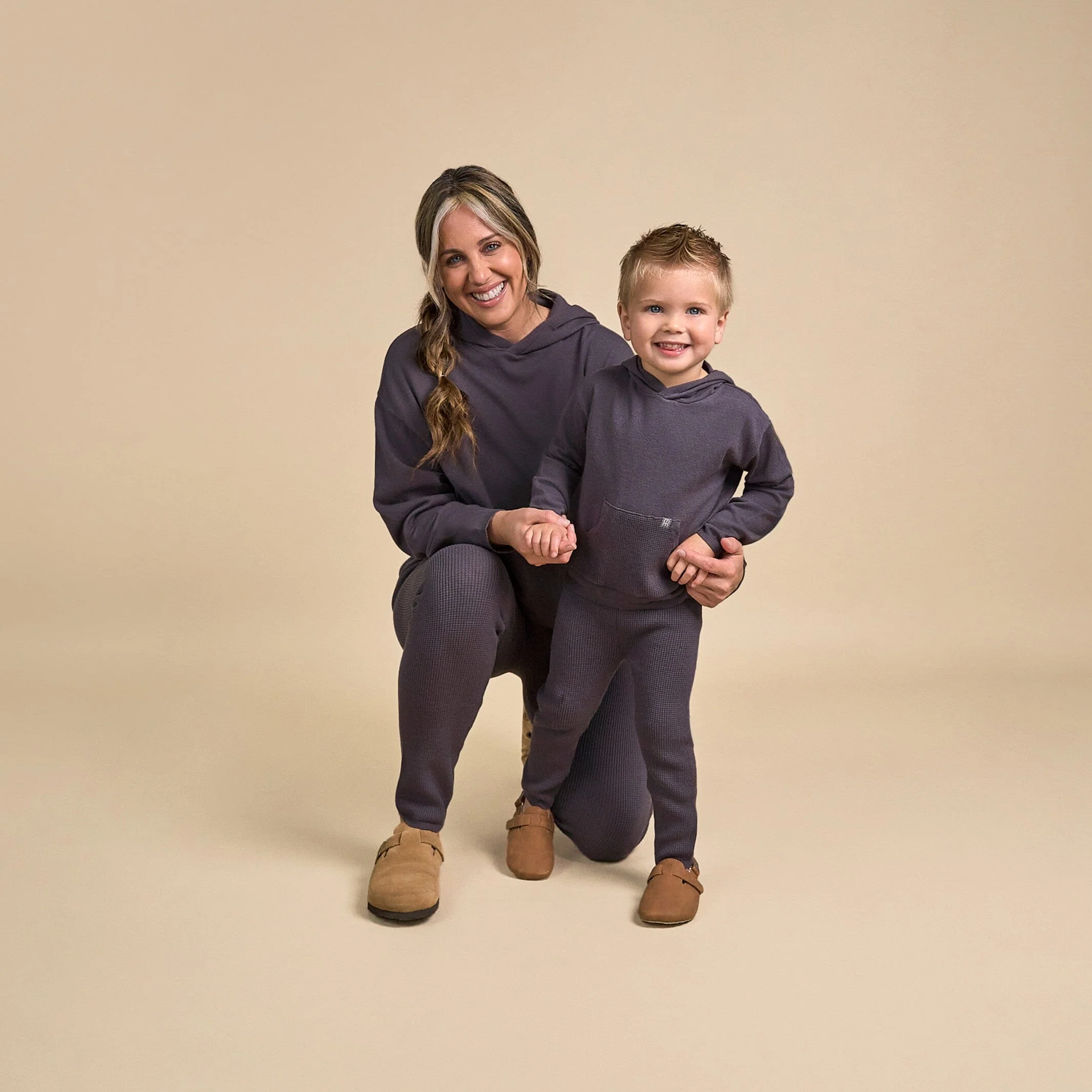 2-Piece Infant & Toddler Dark Grey Hooded Waffle Top and Legging Viscose Set - Image 2