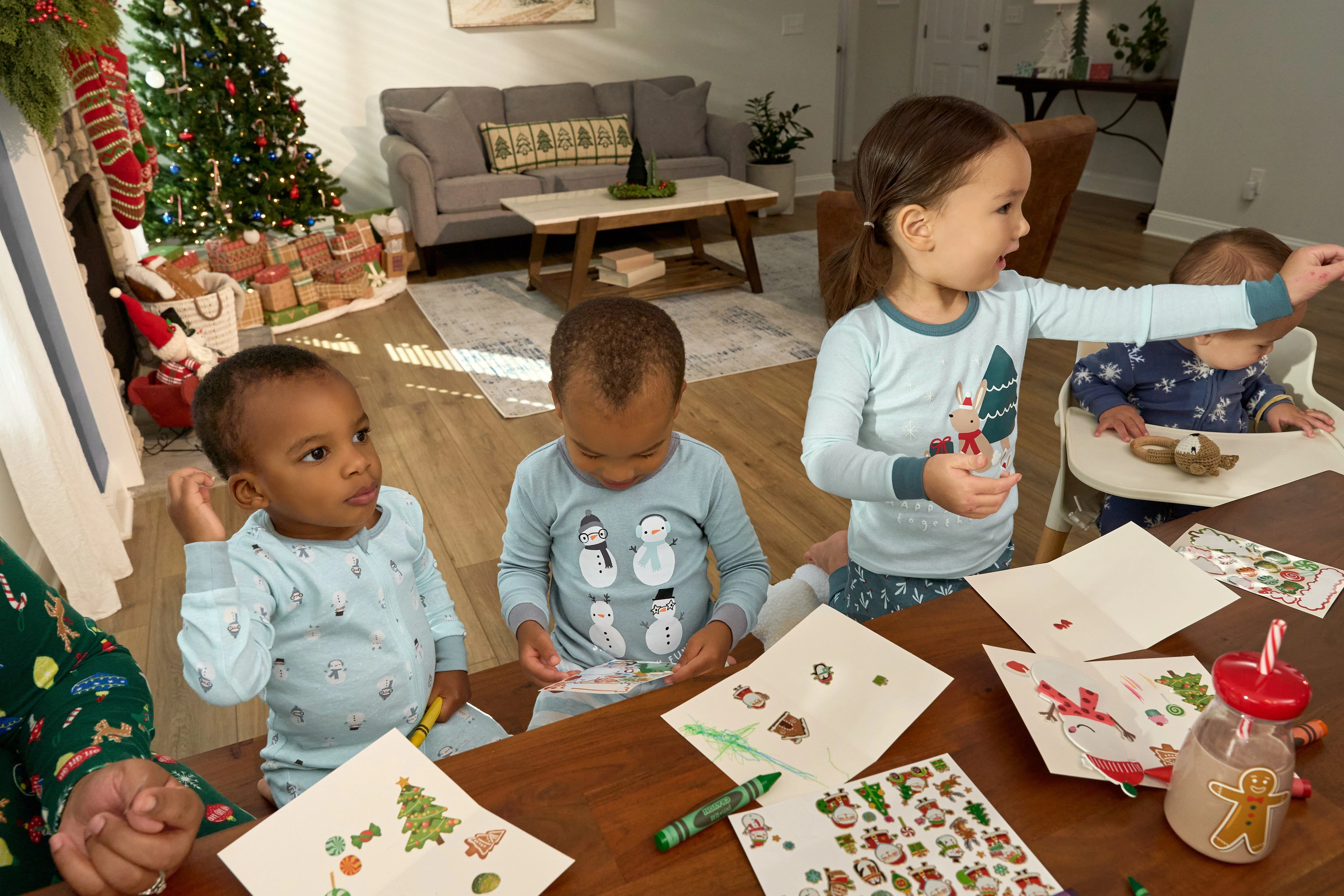 2-Piece Infant & Toddler Girls Mistletoe Snug Fit Pajama Set - Image 2