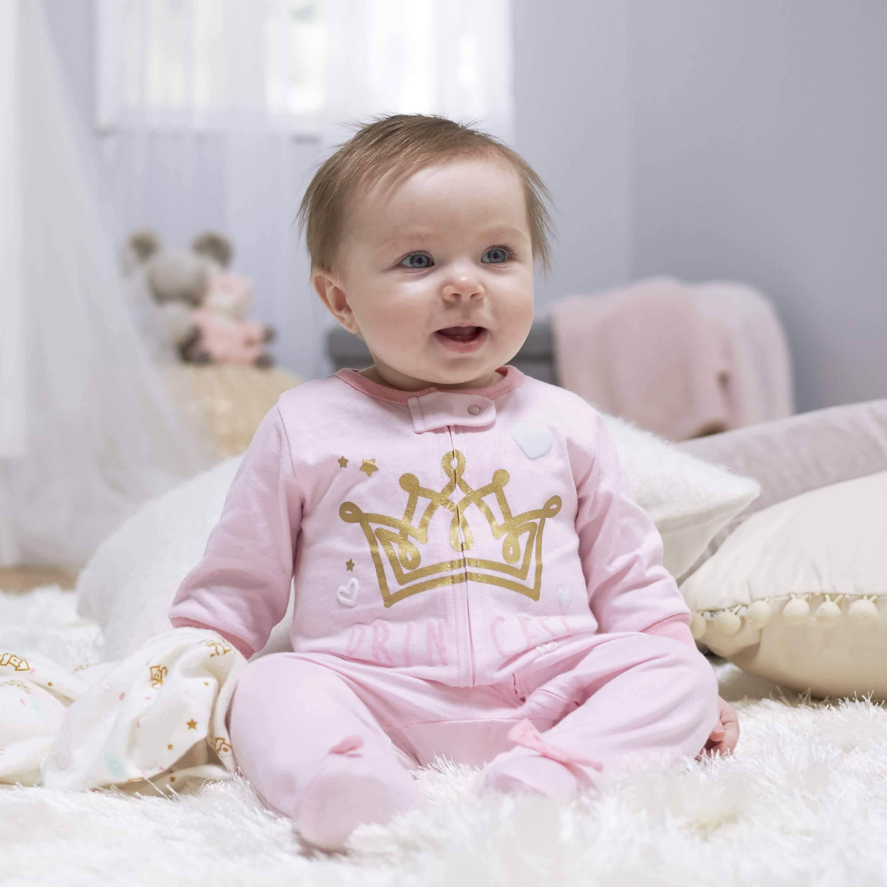 GerberĀ® 4-Pack Baby Girls Castle & Bunny Sleep 'N Play Bundle - Image 2