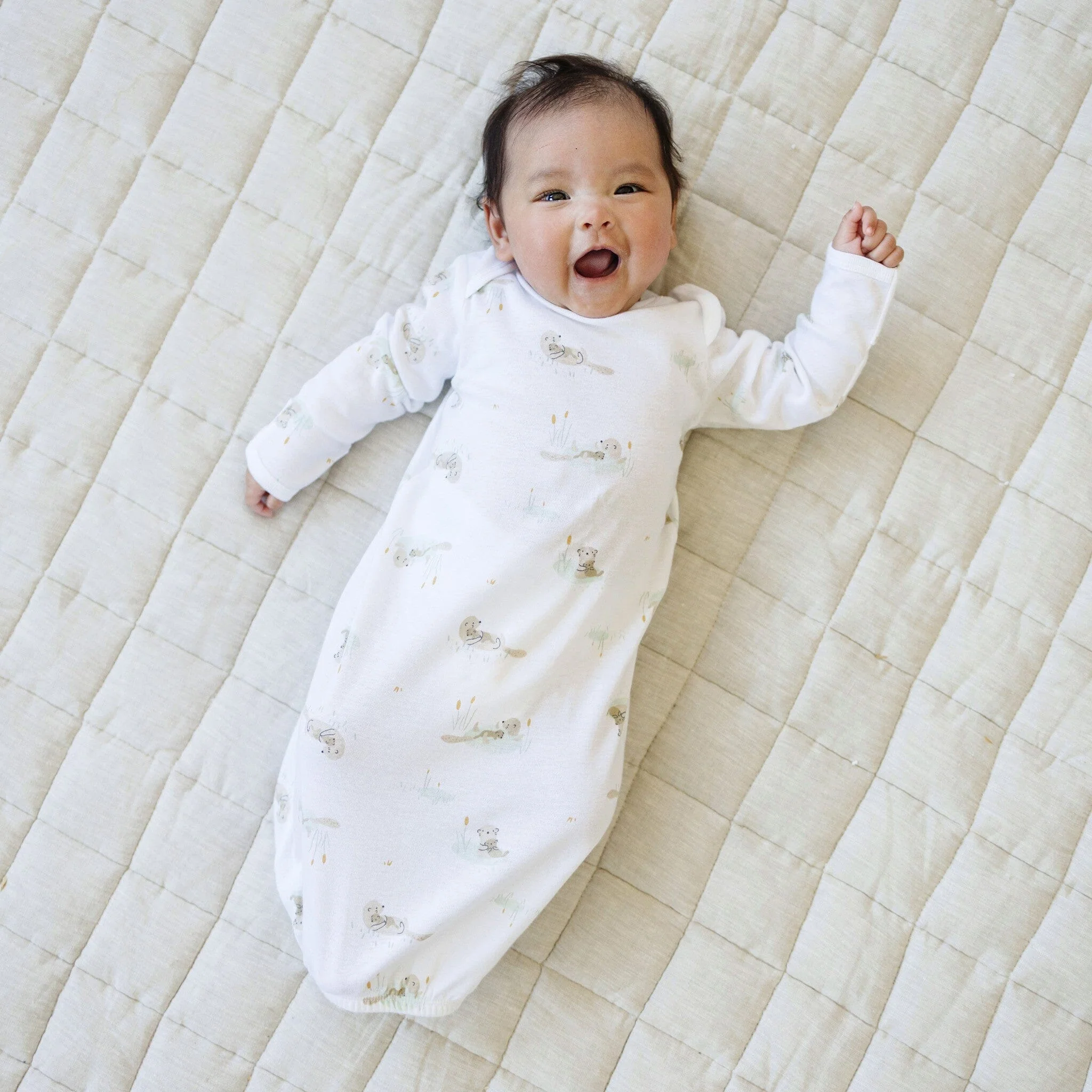 4-Pack Baby Neutral Otters Gowns - Image 3
