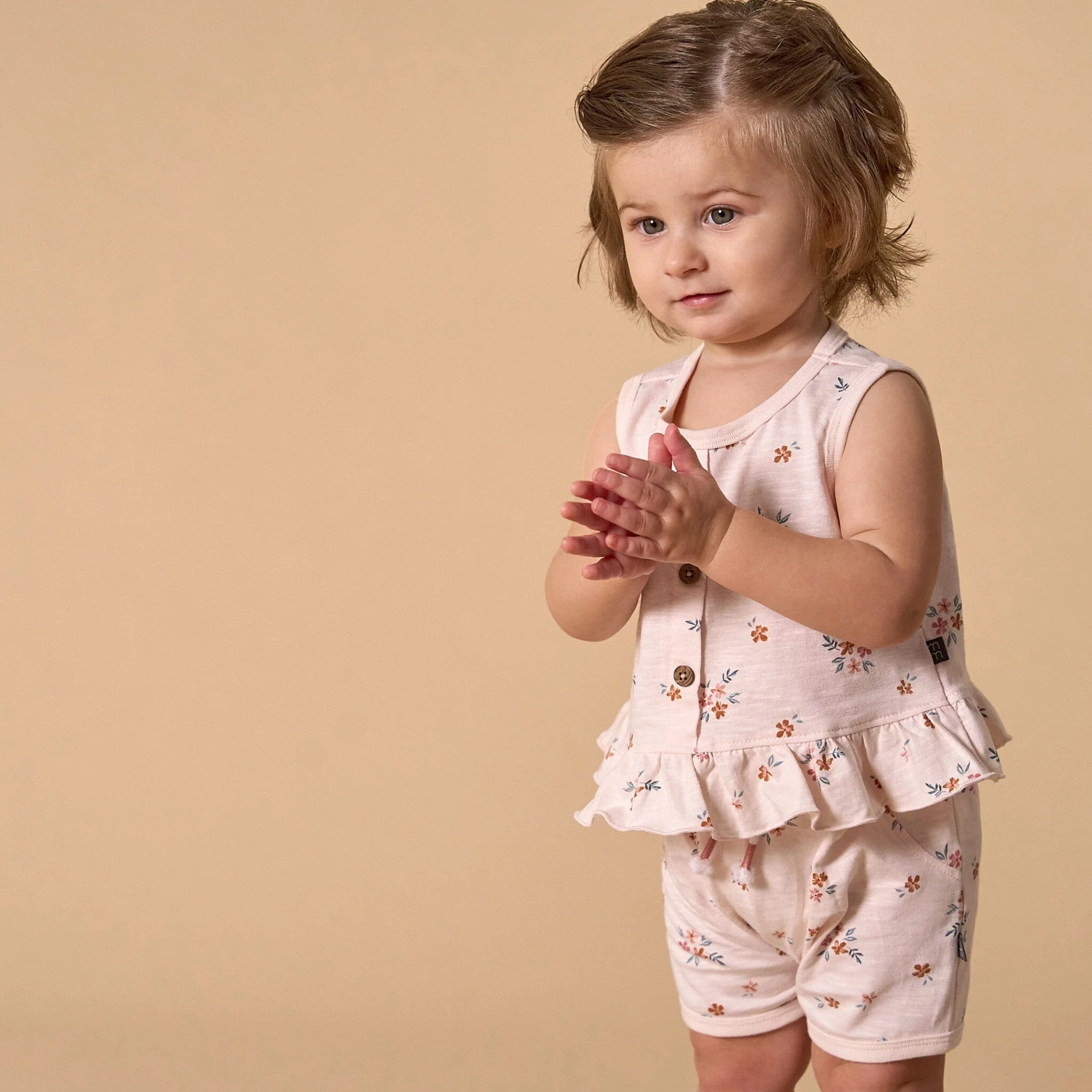 4-Piece Baby Girls Flower Bunches Sleeveless Peplum Tops and Shorts Set - Image 2