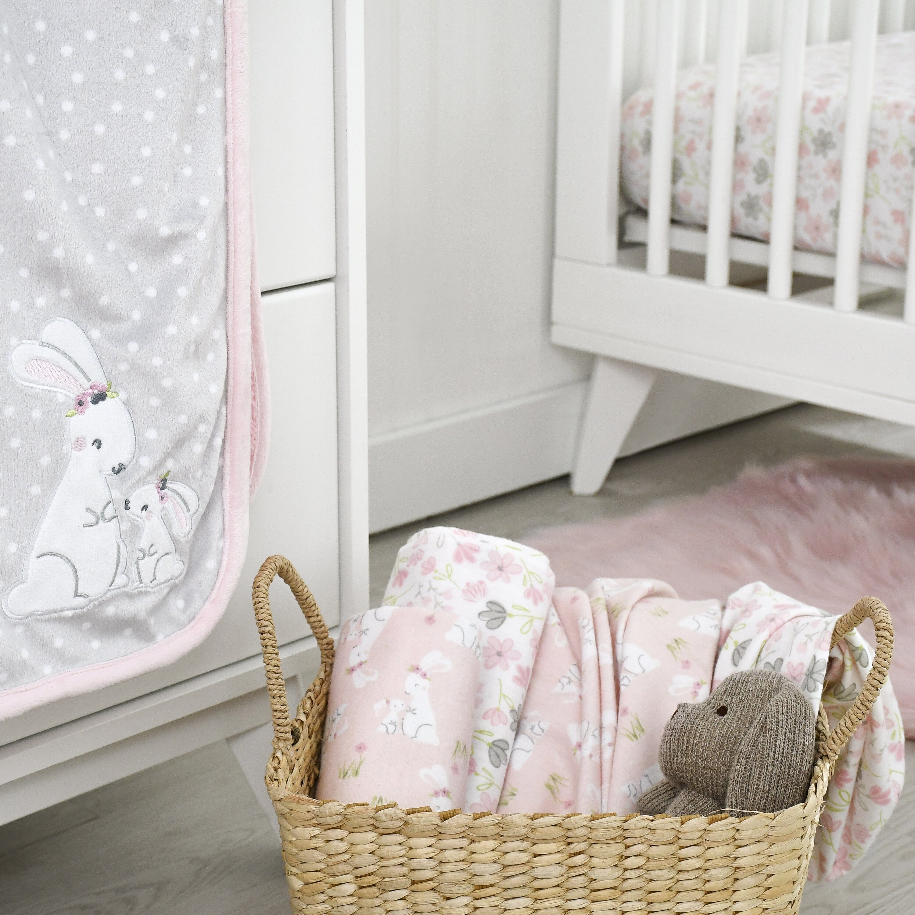 5-Pack Baby Girls Mommy & Me Bunny Flannel Receiving Blankets - Image 2