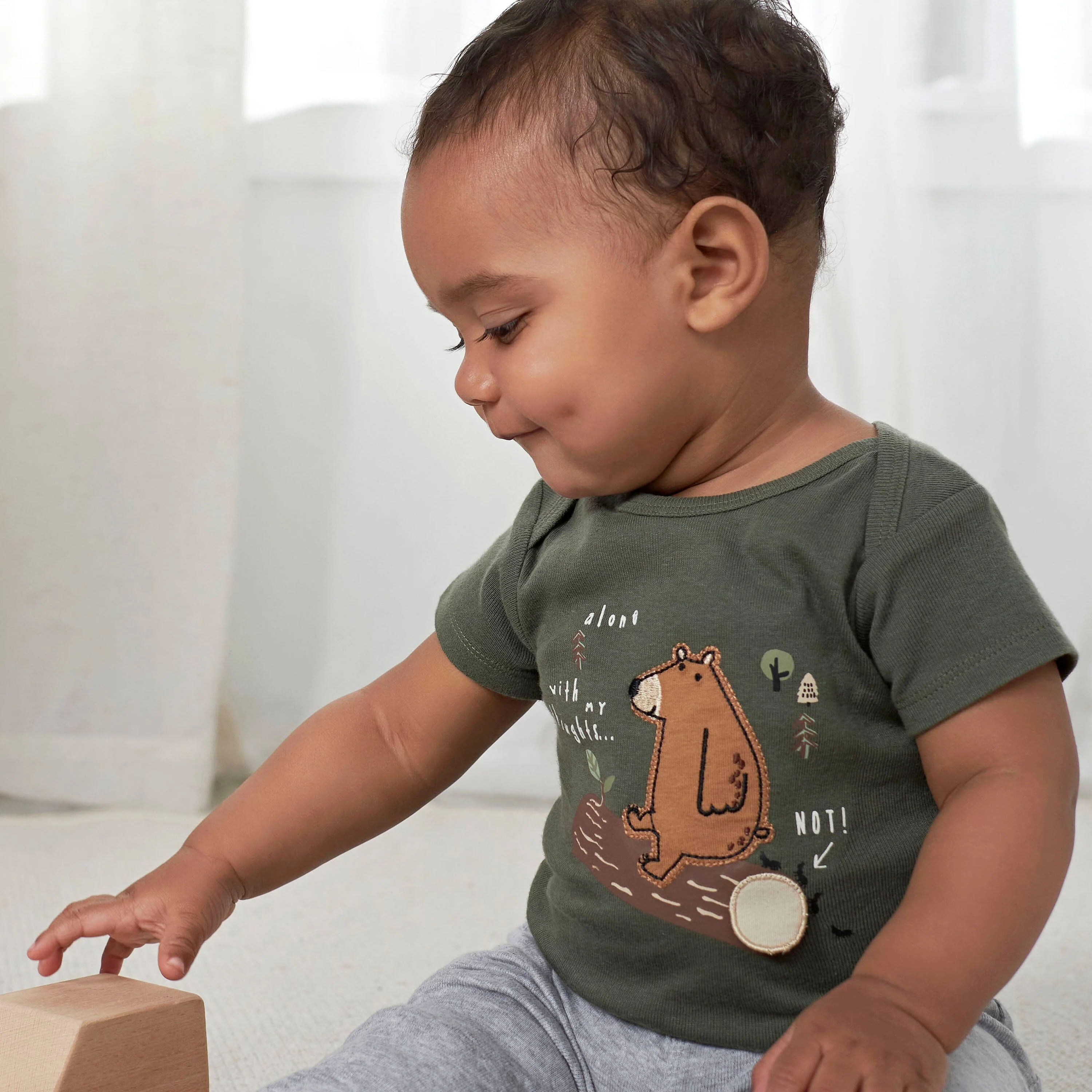 6-Piece Baby Boys Bear OnesiesĀ® Bodysuit and Sleep 'N Play Set - Image 2