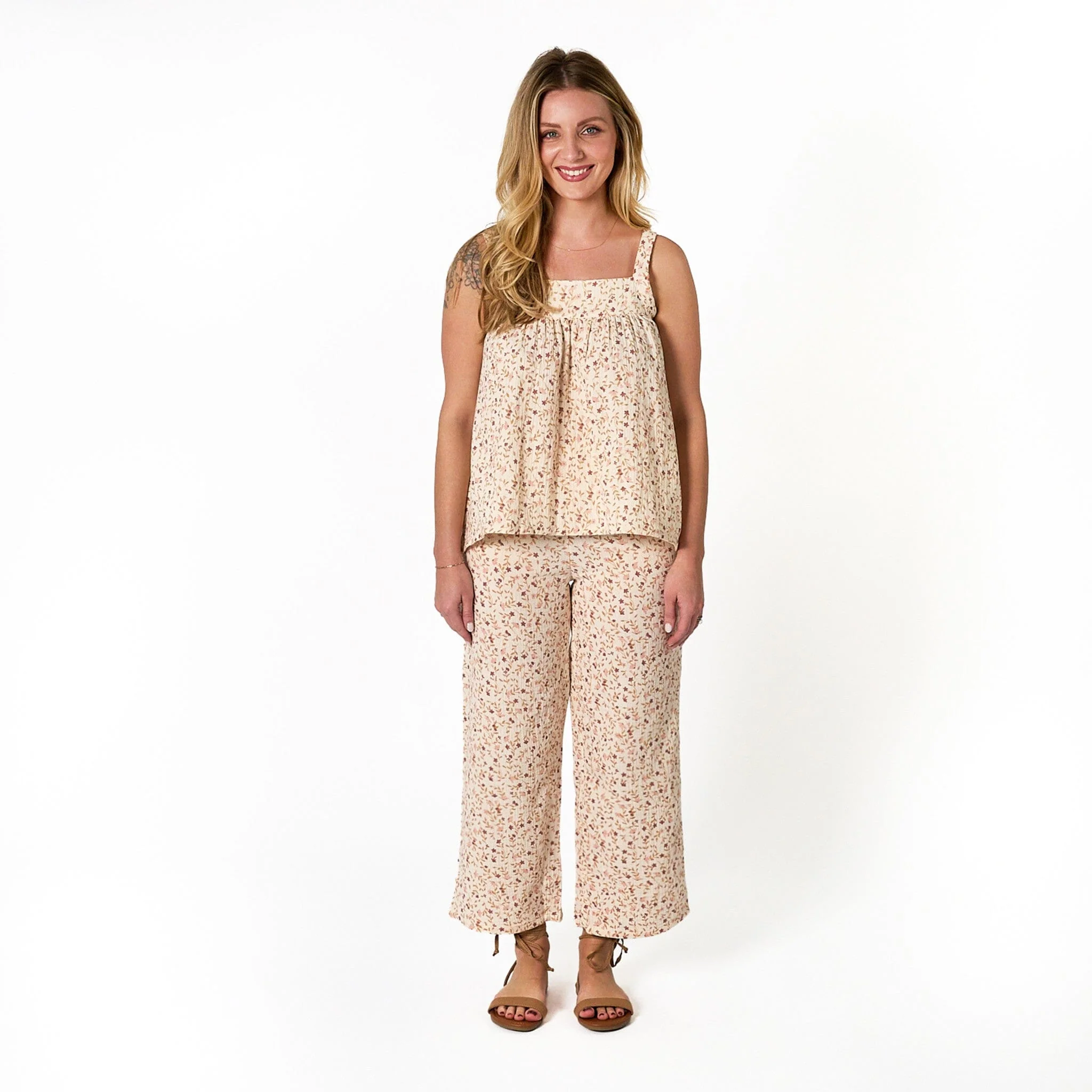 2-Piece Womens Beige Vine Floral Cropped Pants Set - Image 2